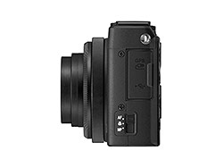 Nikon Coolpix A - pohled ze strany